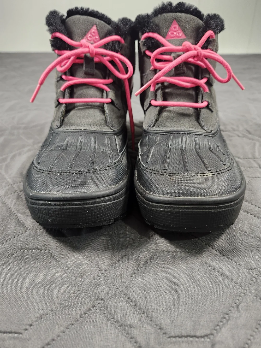 Nike ACG Woodside Chukka 2 boots Water-resistant rubber base Size 6Y/ Womens 7.5